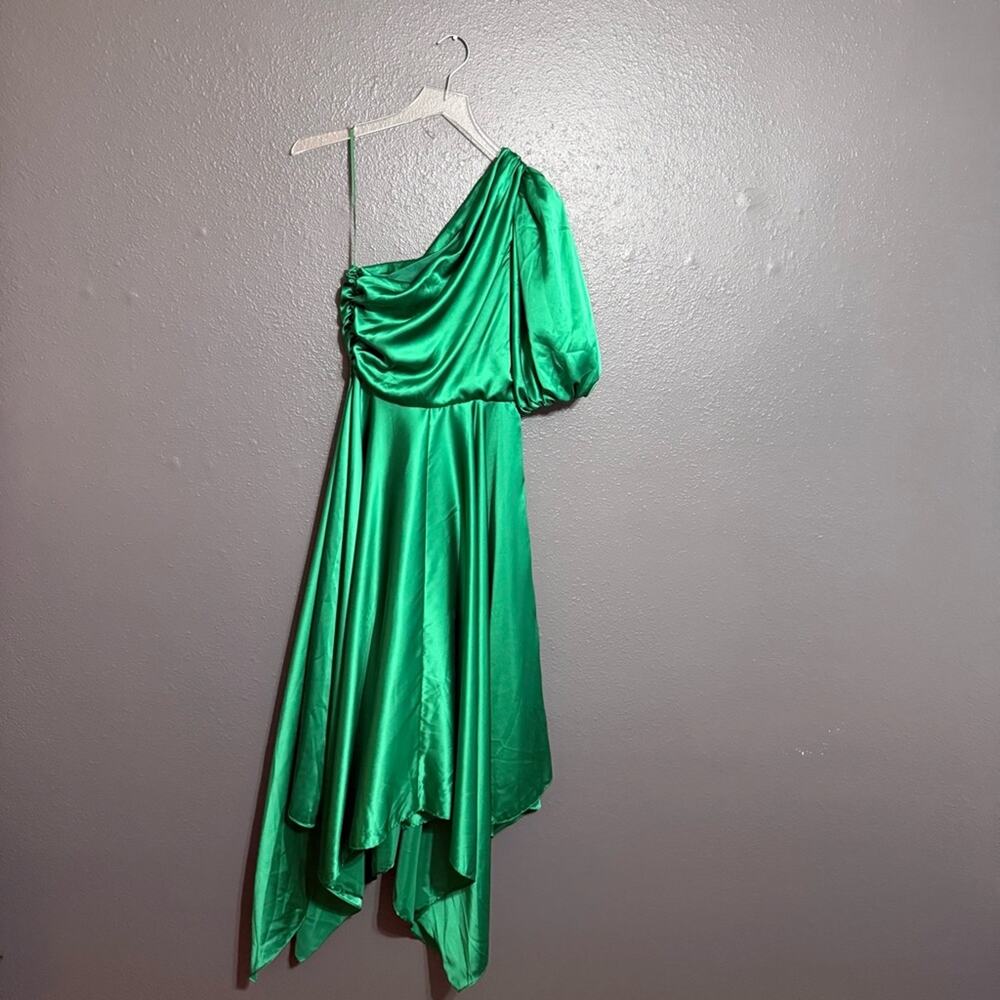 AMUR NWT Yaretzi One Shoulder Dress Size 2 - Picture 5 of 12